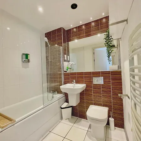 Victorian Factory With 2 Bedrooms Apartament